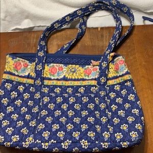 Vera shoulder bag